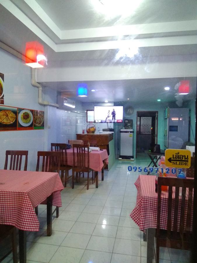 Shady'S Hostel Pattaya Buitenkant foto